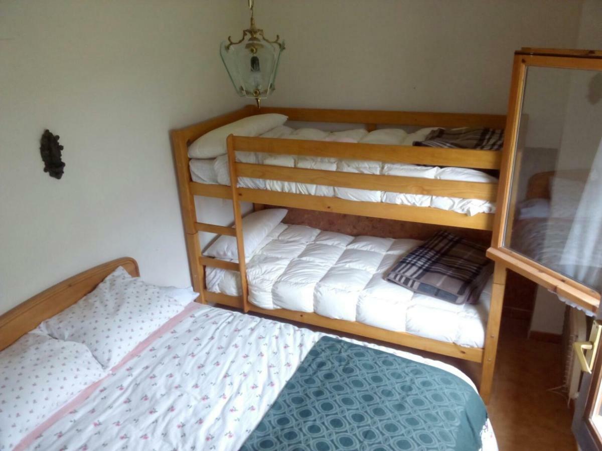 Apartamento Modesto En Las Montanas Del Pirineo Aragones En Alquiler Altruista Economico Villanua Exterior photo